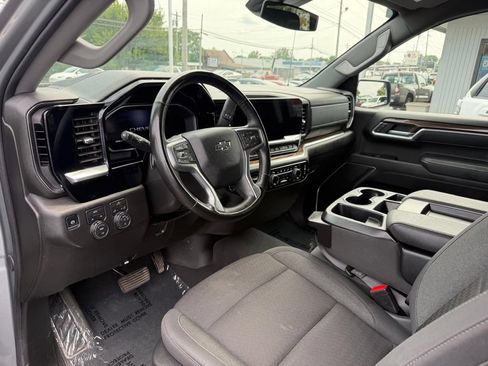 Used 2026 Chevrolet Silverado 1500 RST AWD/4WD image 14