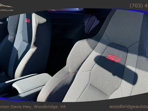 Used 2018 Honda Civic Si image 16