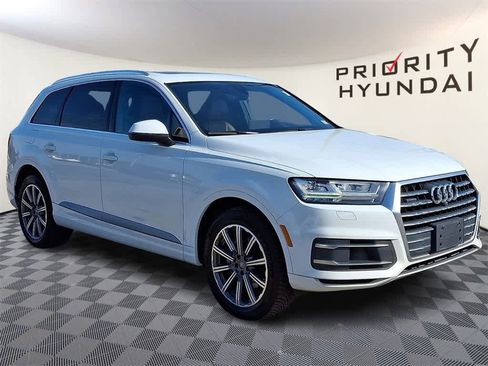 Used 2017 Audi Q7 3.0T Premium Plus w/ Premium Plus Package image 3