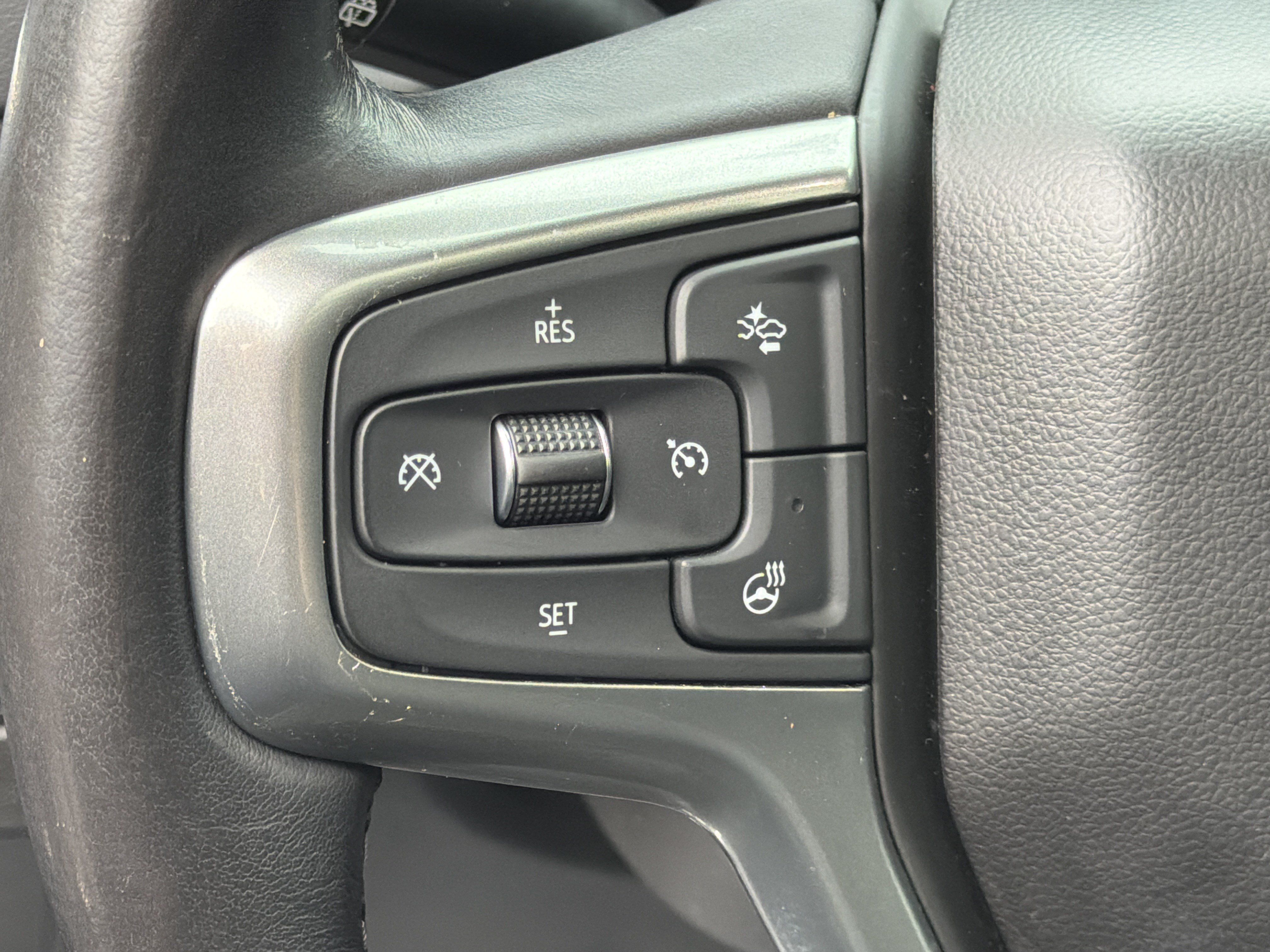 Used 2021 Chevrolet Tahoe Premier w/ Premium Package RWD image 19