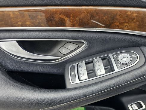 Used 2015 Mercedes-Benz S 550 4MATIC Sedan image 17