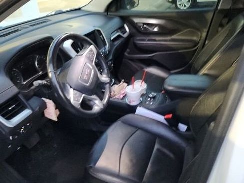 Used 2020 GMC Terrain SLT w/ Elevation Edition image 22