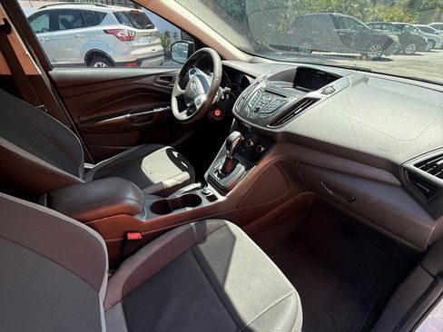 Used 2014 Ford Escape S image 10