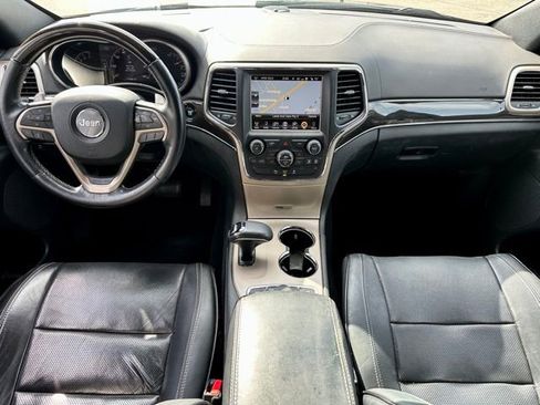 Used 2014 Jeep Grand Cherokee Overland image 18