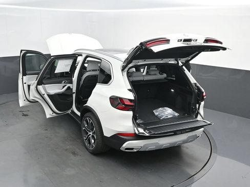New 2026 BMW X5 sDrive40i w/ Climate Comfort Package RWD image 60
