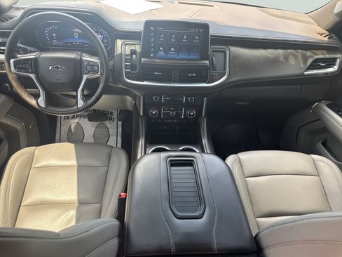 Used 2023 Chevrolet Tahoe Z71 w/ Luxury Package AWD/4WD image 22