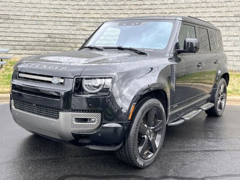 Used 2021 Land Rover Defender 110 X-Dynamic HSE image 1