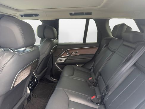 Certified 2025 Land Rover Range Rover Autobiography image 13