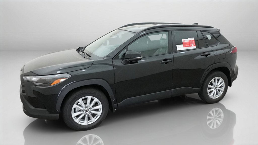 New 2026 Toyota Corolla Cross LE w/ Moonroof Package FWD image 5