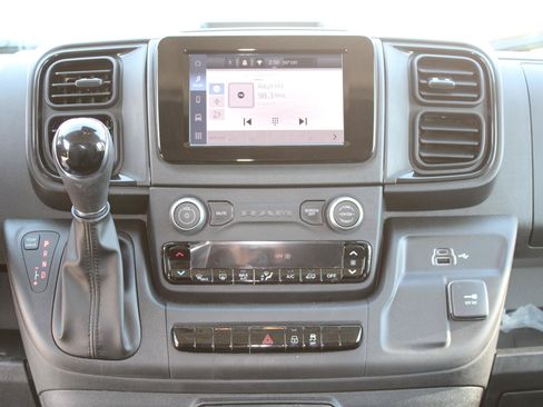 New 2025 RAM ProMaster 2500 w/ Convenience Group FWD image 21