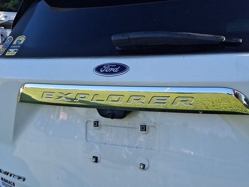 Used 2020 Ford Explorer Limited w/ Class III Trailer Tow Package AWD/4WD image 9