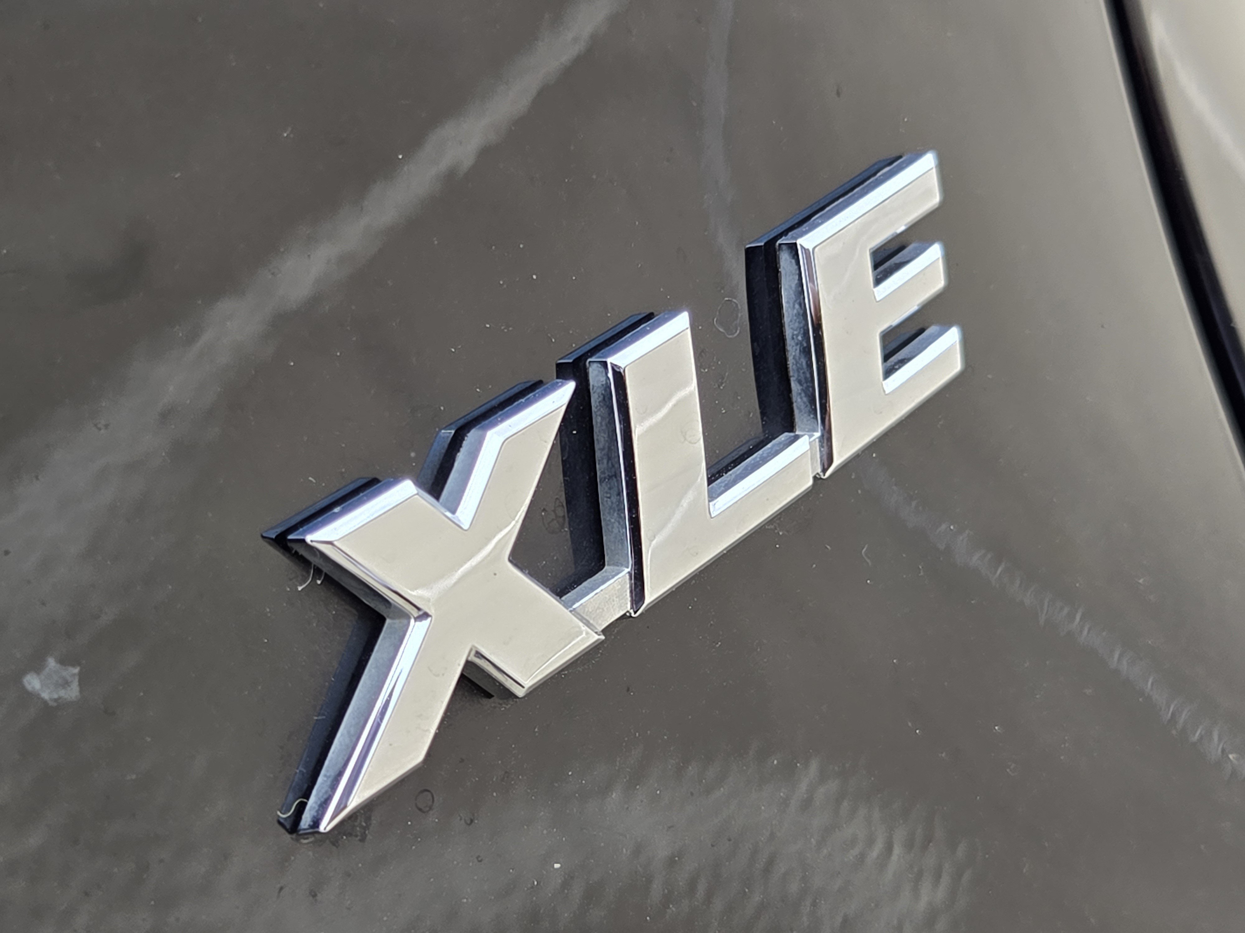 Used 2025 Toyota RAV4 XLE FWD image 31
