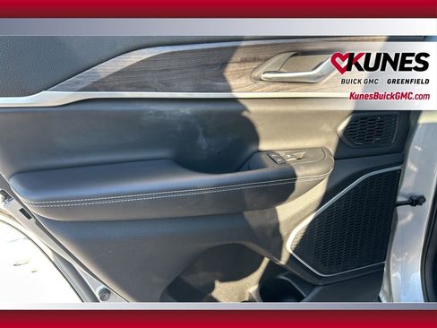 Used 2024 Jeep Grand Cherokee Limited 4xe image 36