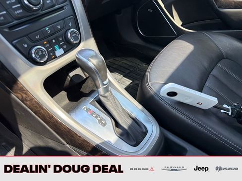 Used 2013 Buick Verano Premium FWD image 28