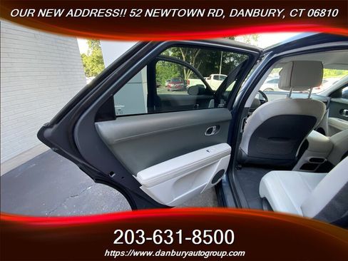 Used 2024 Hyundai Ioniq 5 SE AWD/4WD image 16