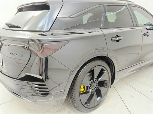Used 2024 Acura ZDX Type S AWD/4WD image 31