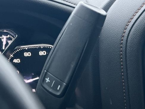 Used 2022 GMC Sierra 2500 AT4 image 21