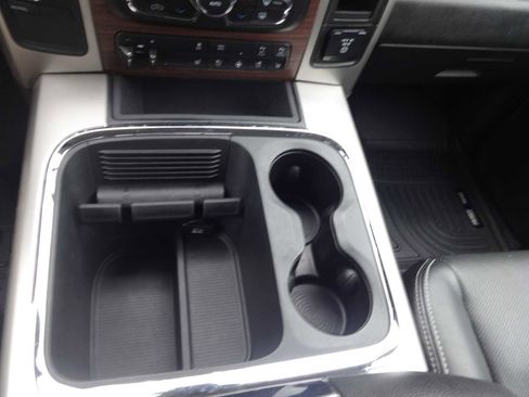 Used 2018 RAM 2500 Laramie image 17