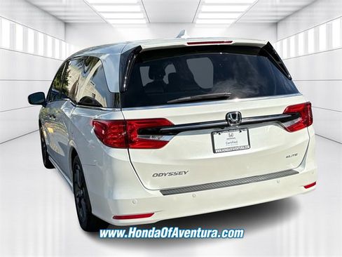 Certified 2022 Honda Odyssey Elite image 4