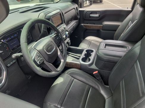 Used 2020 GMC Sierra 3500 Denali w/ Denali Ultimate Package AWD/4WD image 17