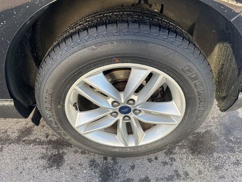 Used 2017 Ford Edge SEL w/ Equipment Group 201A image 34