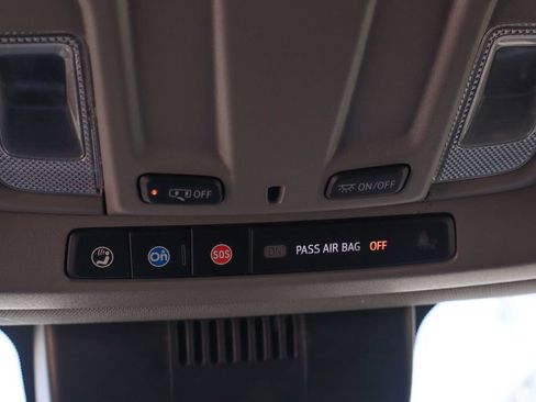 Used 2022 Chevrolet Silverado 1500 LT RWD image 29