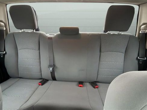 Used 2017 RAM 1500 Express image 20