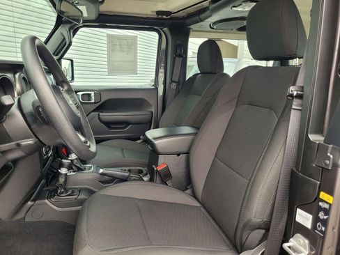 Used 2023 Jeep Wrangler Sport AWD/4WD image 11