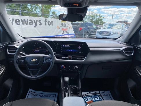 Used 2026 Chevrolet TrailBlazer LT AWD/4WD image 18