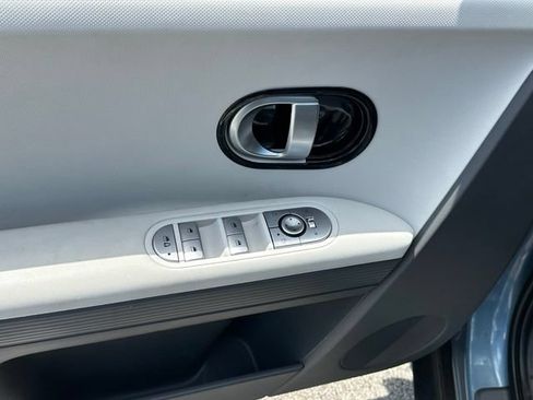 Used 2024 Hyundai Ioniq 5 SEL AWD/4WD image 17