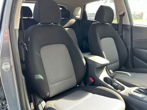Used 2019 Hyundai Kona SEL w/ SEL Tech Package 02 FWD image 16