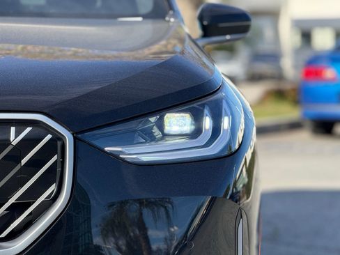 Used 2025 BMW X3 xDrive30i w/ Convenience Package image 13