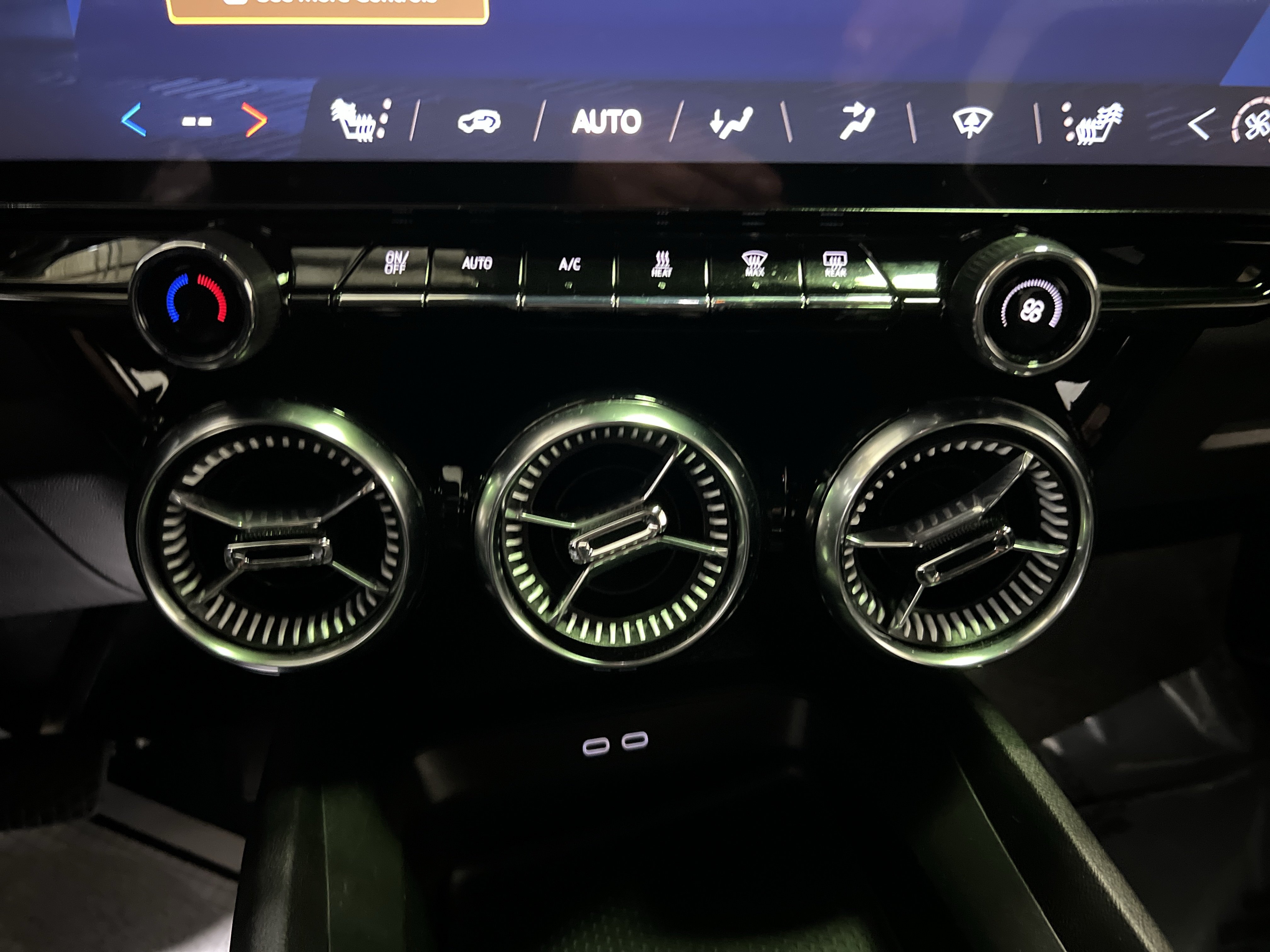 Certified 2024 Chevrolet Blazer EV LT AWD/4WD image 21