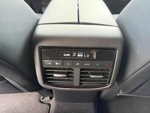 Used 2022 MAZDA CX-9 Touring AWD/4WD image 21