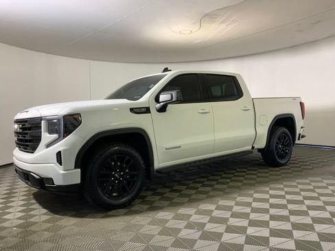 Used 2023 GMC Sierra 1500 Elevation w/ Preferred Package AWD/4WD image 9