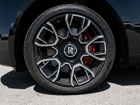 Used 2022 Rolls-Royce Ghost Black Badge image 6