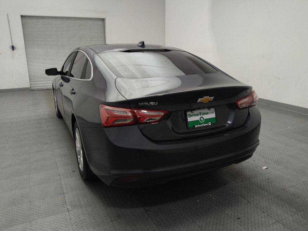 Used 2020 Chevrolet Malibu LT w/ Leather Package FWD image 6