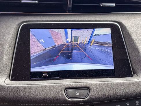 Used 2023 Cadillac XT4 Premium Luxury w/ Technology Package AWD/4WD image 10