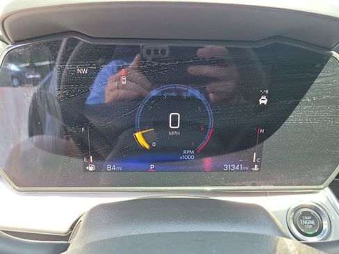 Used 2025 Chevrolet Trax LT FWD image 19