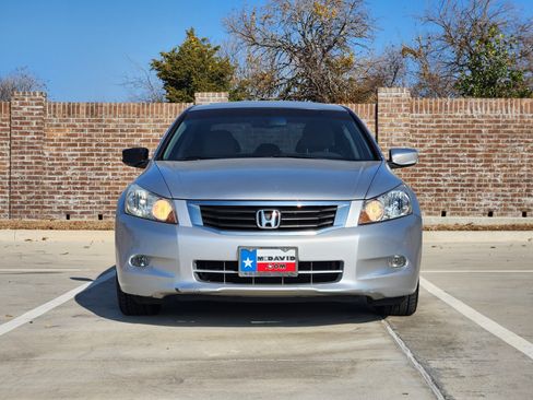 Used 2010 Honda Accord EX-L image 2