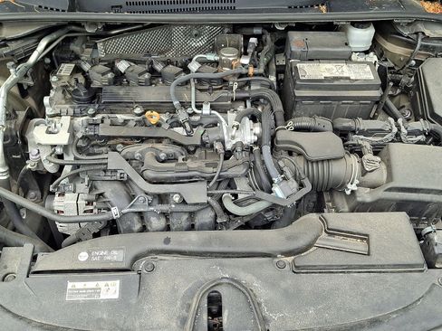 Used 2024 Toyota Corolla LE FWD image 27