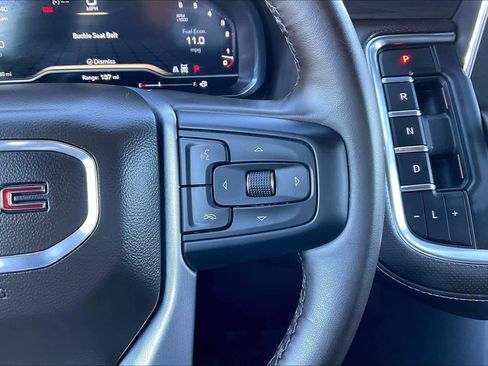 Used 2024 GMC Yukon SLT image 23