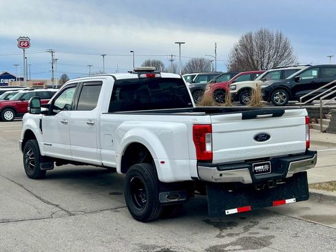 Used 2019 Ford F350 XLT w/ XLT Premium Package image 3