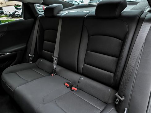 Used 2023 Chevrolet Malibu LS FWD image 16