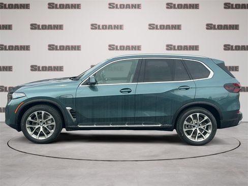 New 2026 BMW X5 xDrive50e w/ Climate Comfort Package image 2