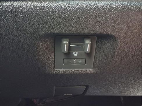 Used 2009 Chevrolet Silverado 1500 LT w/ Power Pack Plus AWD/4WD image 10