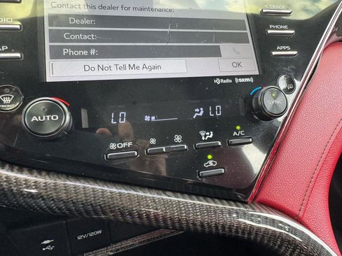 Used 2019 Toyota Camry XSE w/ Navigation Package FWD image 35