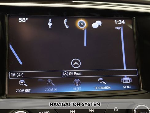 Used 2019 Buick Envision Essence image 3