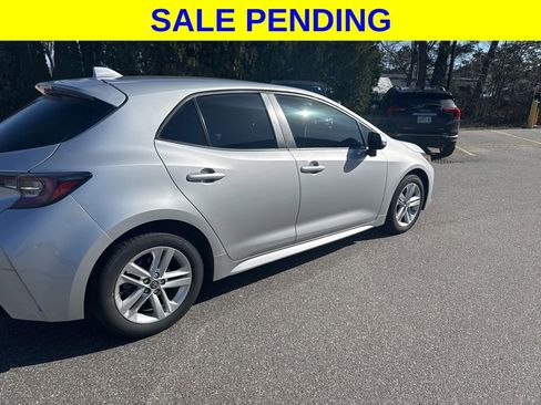 Used 2021 Toyota Corolla SE w/ SE Preferred Package FWD image 5