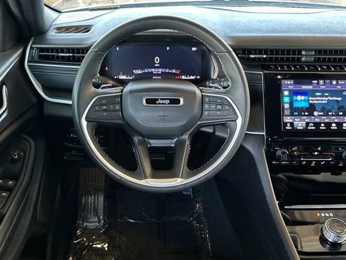 Certified 2024 Jeep Grand Cherokee Altitude AWD/4WD image 14